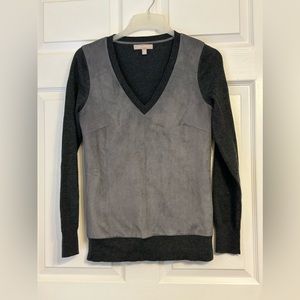 Banana Republic Merino Extra Fine Wool Grey Sueded V-Neck Sweater Size Medium